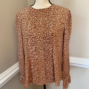 ANN TAYLOR LONG SLEEVE BLOUSE WITH PLEATS COLOR:  ORANGE & WHITE SIZE:  M